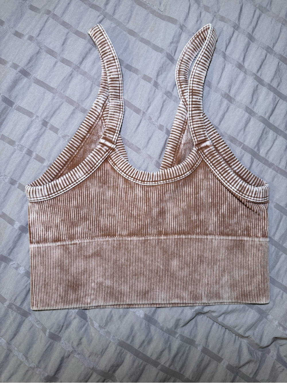 Zenana Ribbed V-Neck bralette - Picture 2 of 9